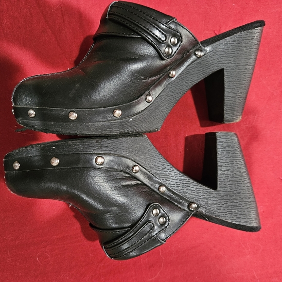 Gitano Rock N Roll Clogs - Picture 2 of 5